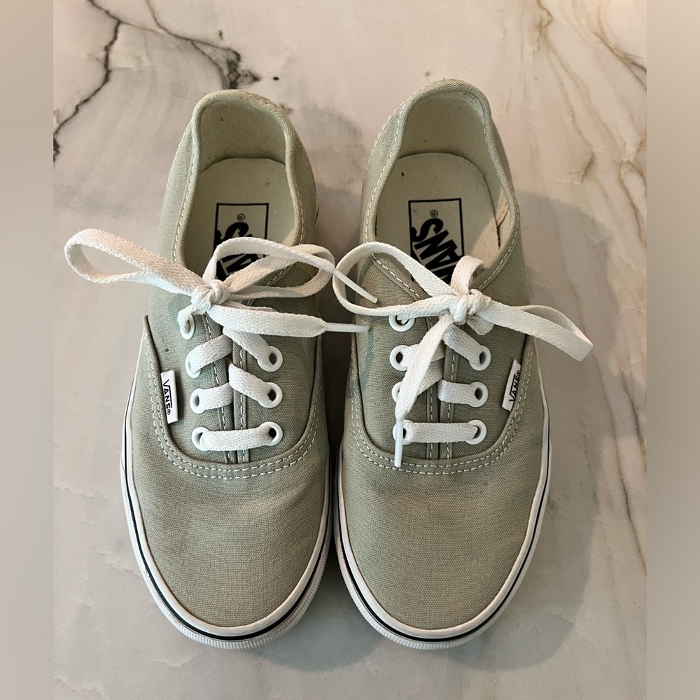 Like New Vans Authentic Desert Sage / True White Low Top Canvas Women size 5